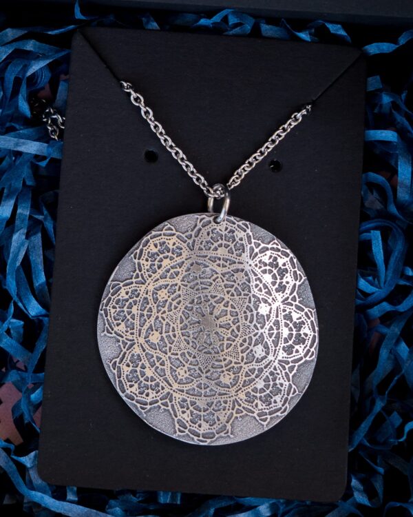 Pjesma mora medaljon