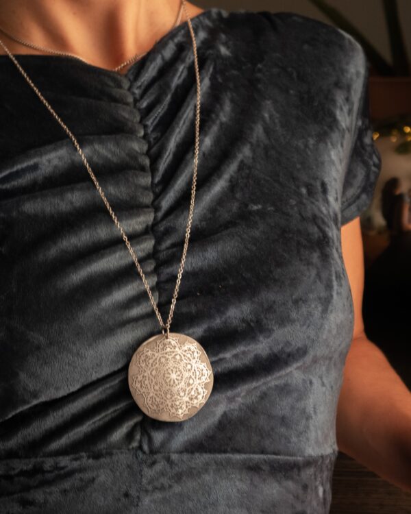 Pjesma mora medaljon