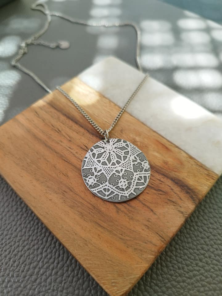 Sunčani medaljon ogrlica - Slika 2