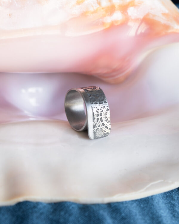 Podesivi prsten čipka s crtom