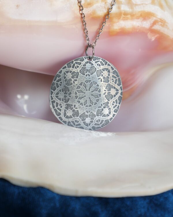 Srce čipke medaljon