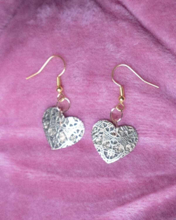 Srce zlatno naušnice