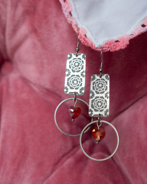 Kampanel crveni naušnice